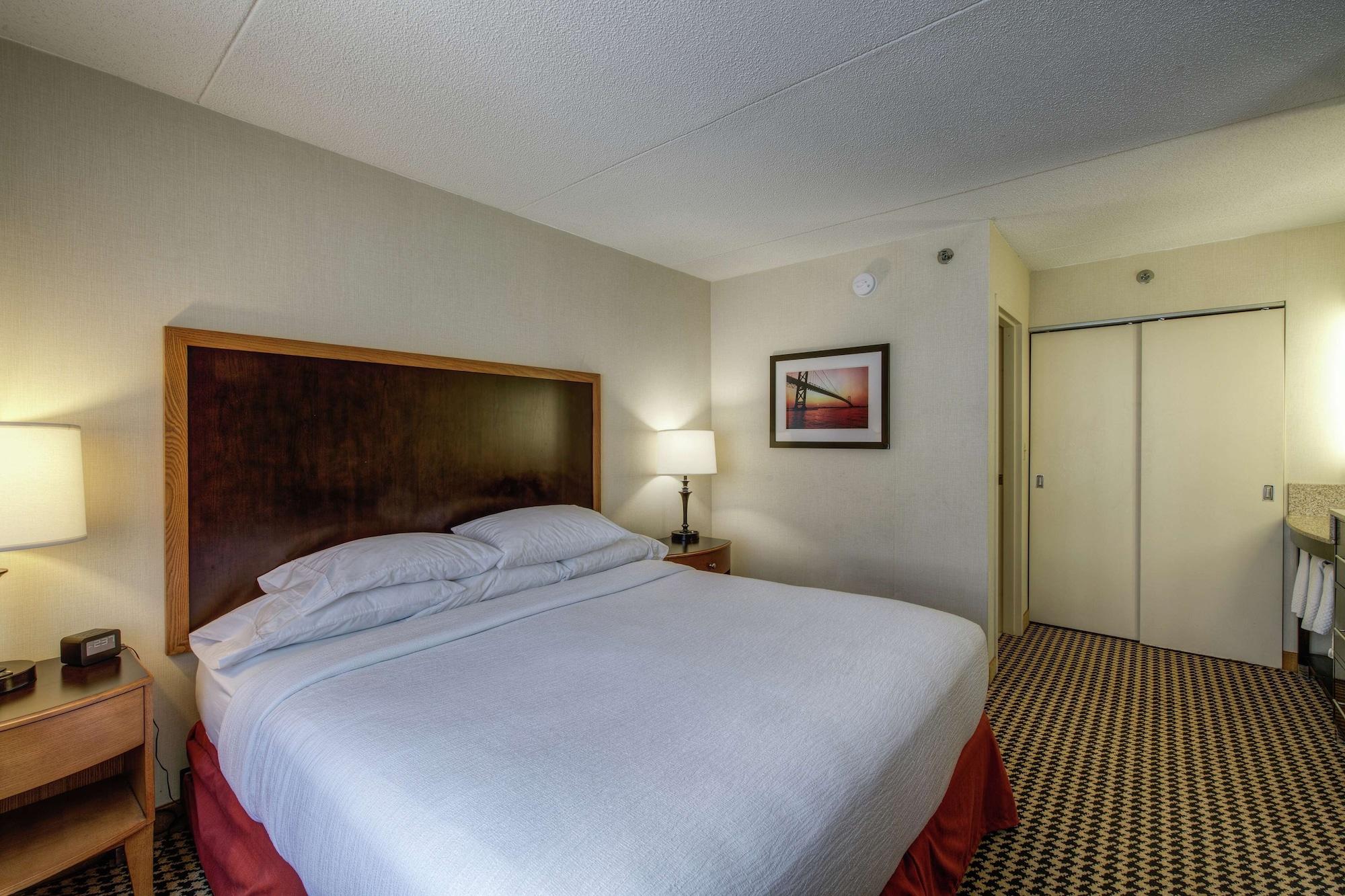 Embassy Suites By Hilton Detroit Metro Airport Ромулус Экстерьер фото