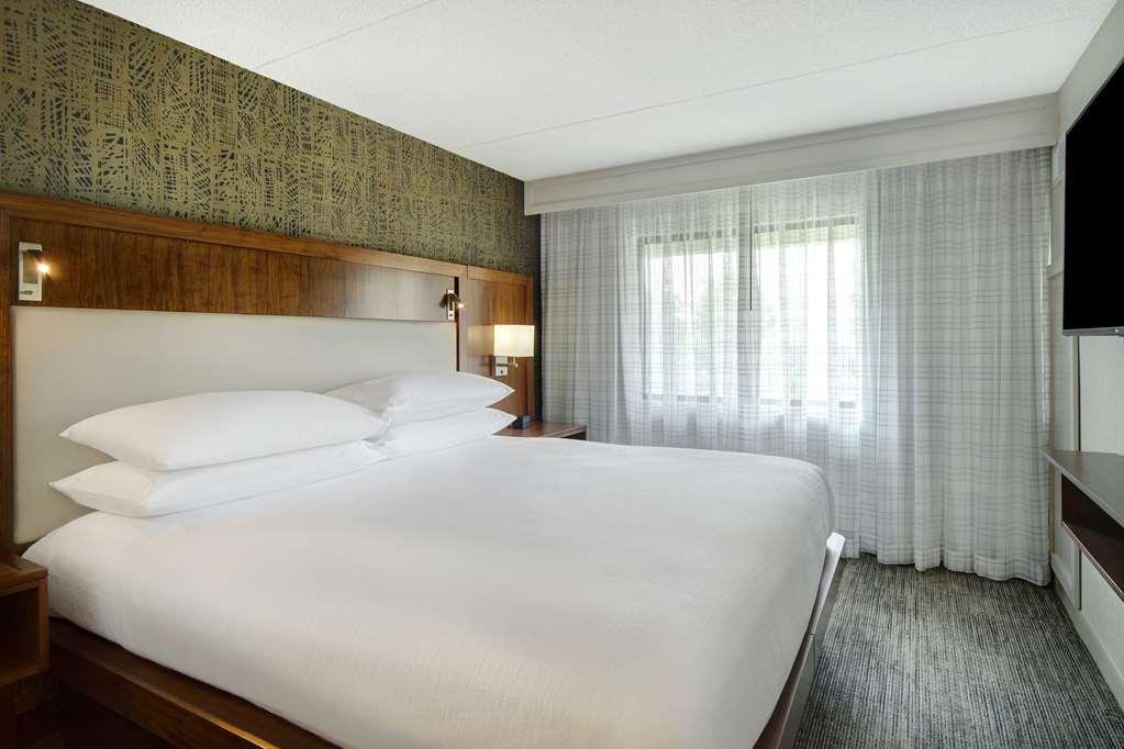 Embassy Suites By Hilton Detroit Metro Airport Ромулус Номер фото