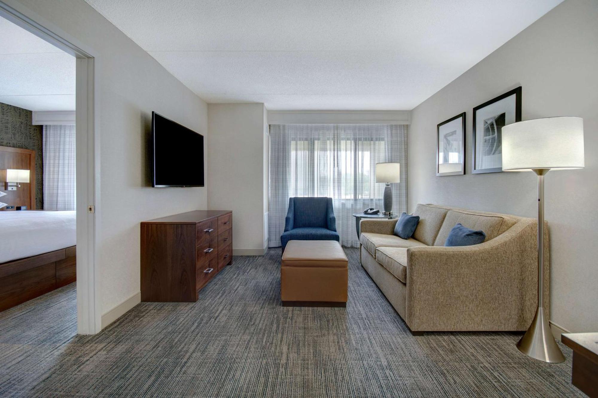 Embassy Suites By Hilton Detroit Metro Airport Ромулус Экстерьер фото
