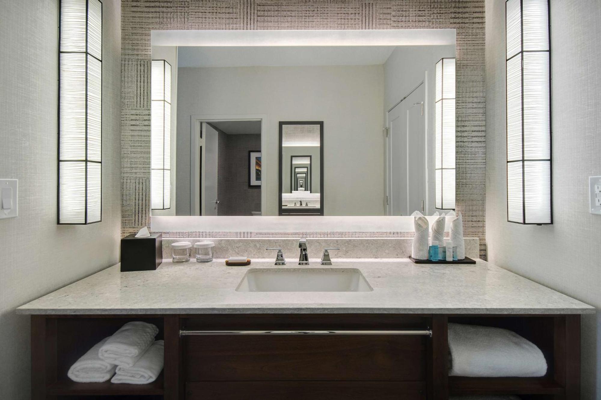 Embassy Suites By Hilton Detroit Metro Airport Ромулус Экстерьер фото