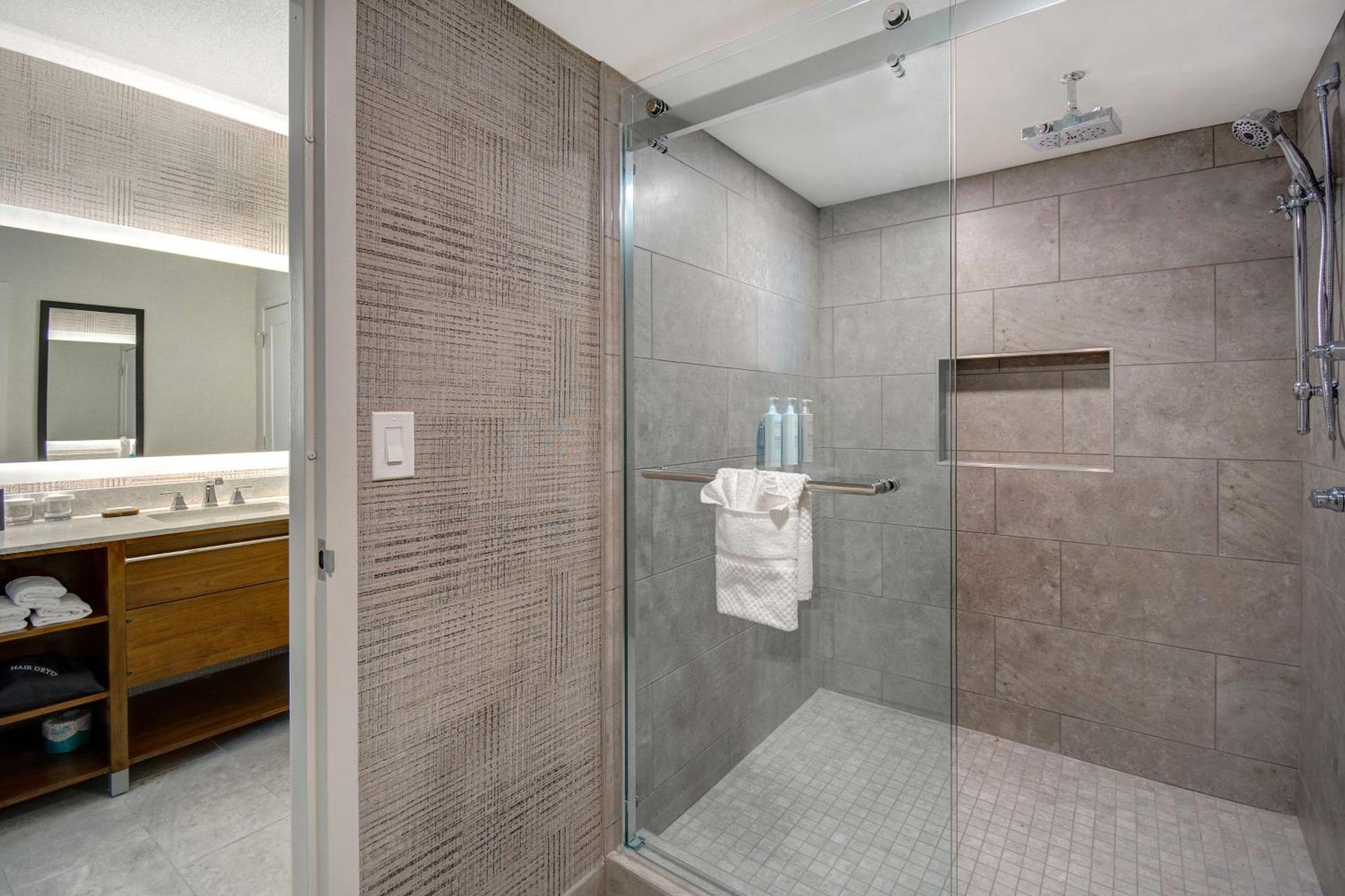 Embassy Suites By Hilton Detroit Metro Airport Ромулус Экстерьер фото