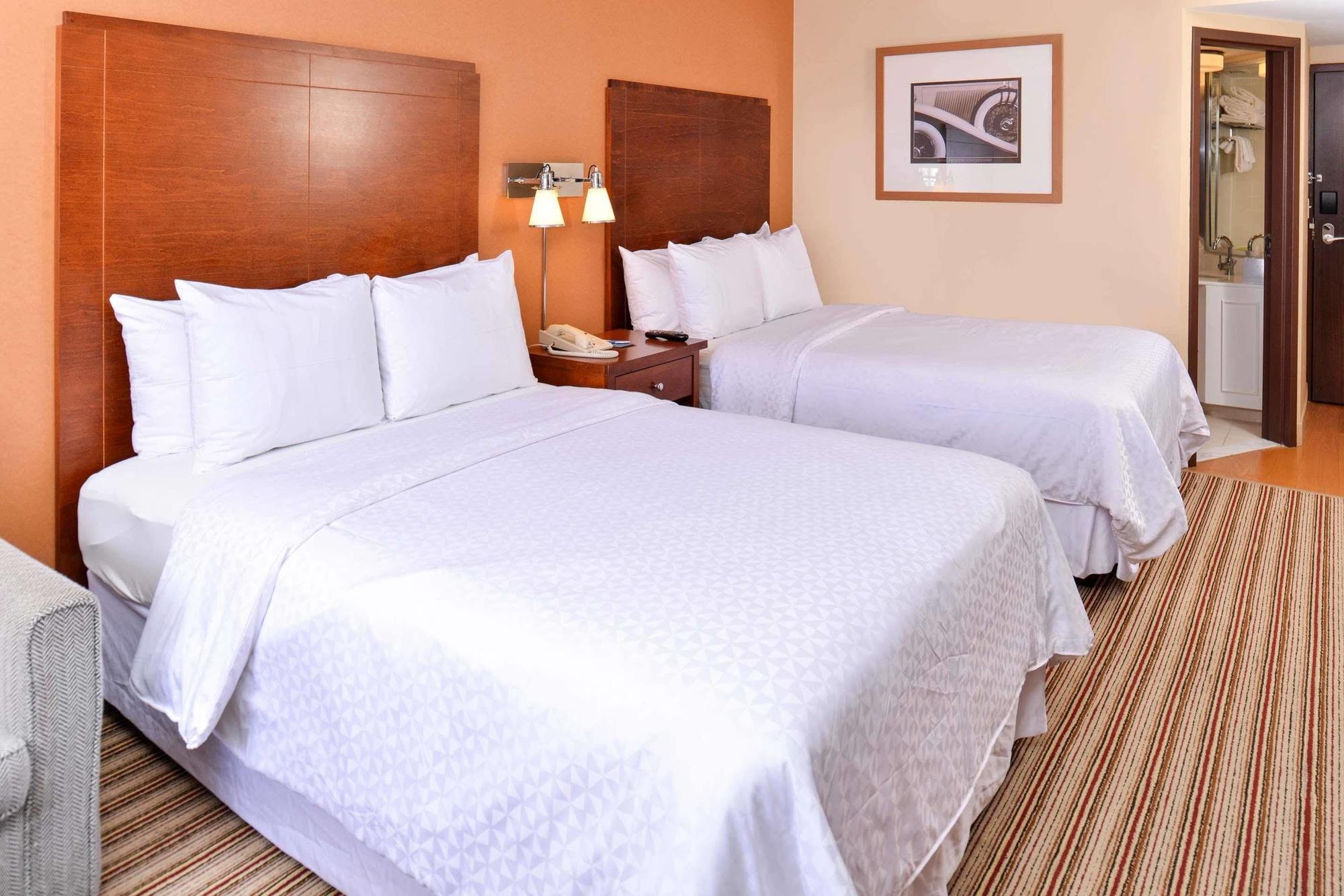 Embassy Suites By Hilton Detroit Metro Airport Ромулус Экстерьер фото